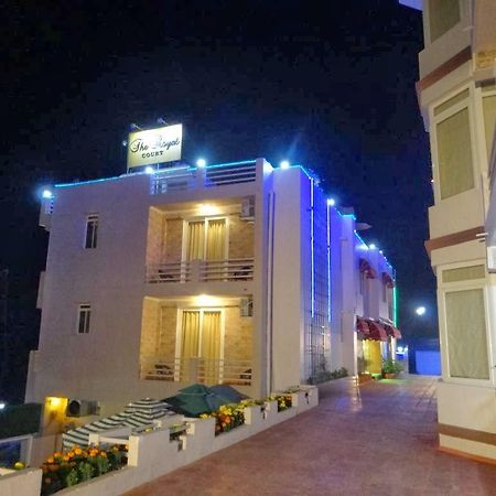 Hotel The Royal Court à Nainital Extérieur photo
