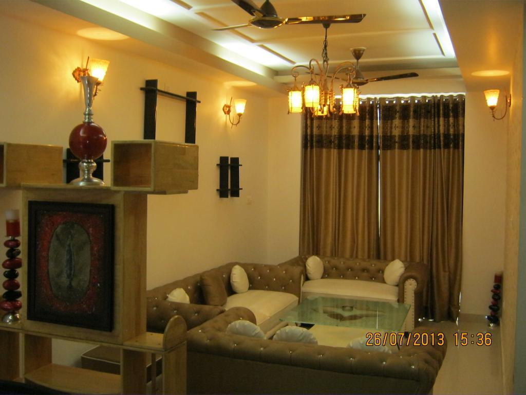 Hotel The Royal Court à Nainital Extérieur photo