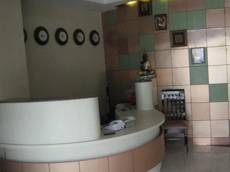 Hotel The Royal Court à Nainital Extérieur photo