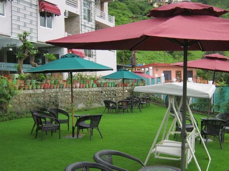 Hotel The Royal Court à Nainital Extérieur photo